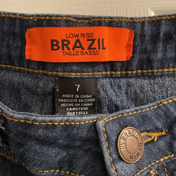Low Rise Brazil Shorts - Picture 2 of 3
